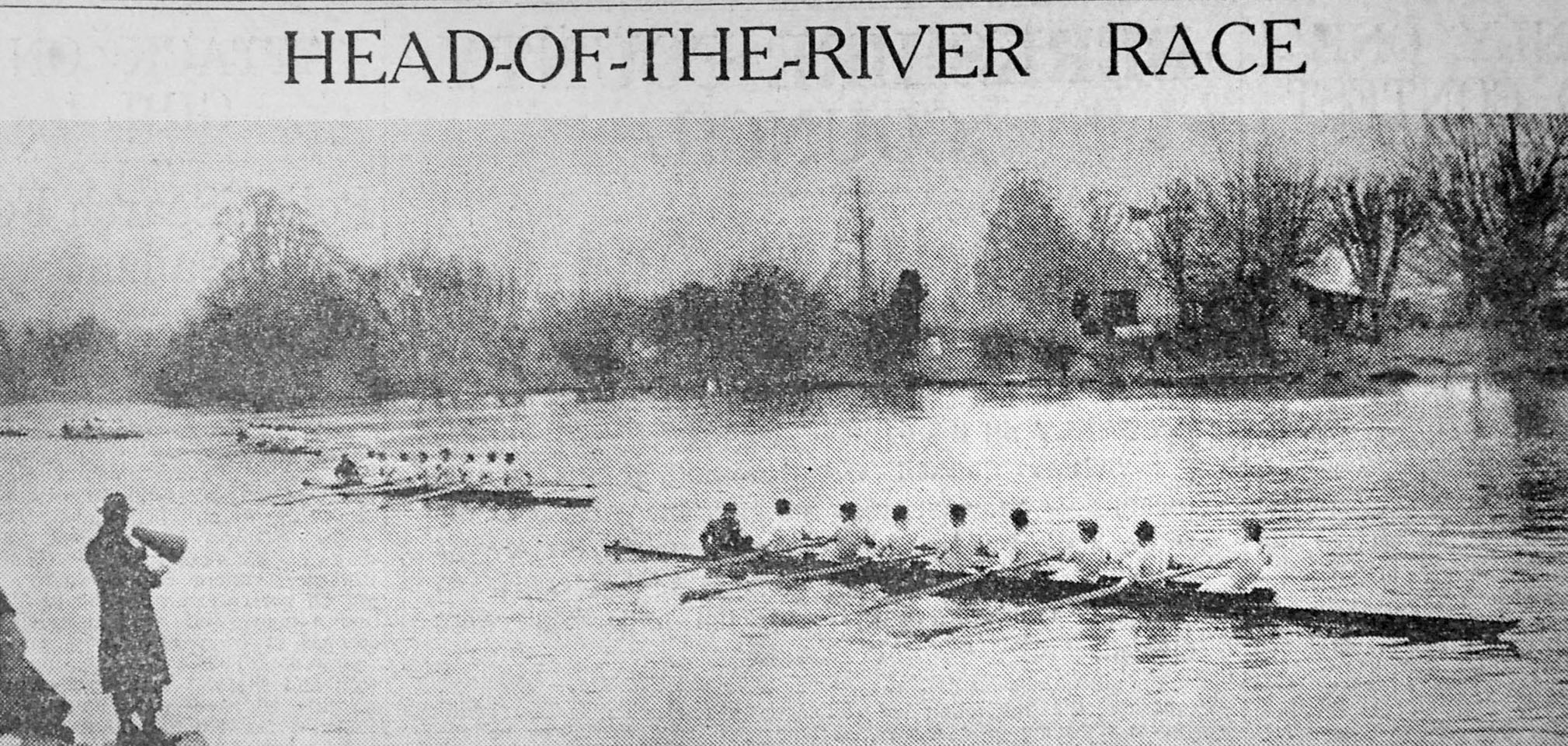 HEAD OF THE RIVER: Reading University crew at the start
