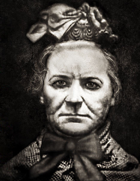 Amelia Dyer and artefacts preserved from her case. Images via TVP and Wikimedia Commons