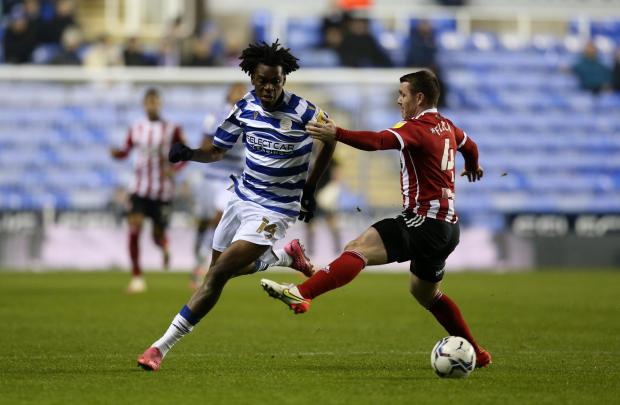 Reading Chronicle: Ovie Ejaria in action vs Sheffield United. Image by: JasonPIX