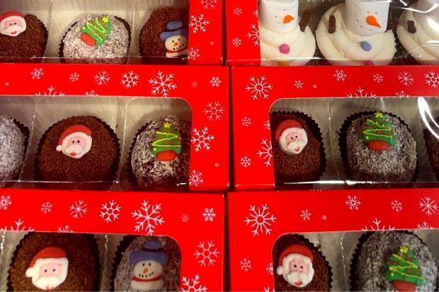 Reading Chronicle: Christmas cupcake trios at Wenzels Reading