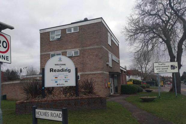 The 'welcome to Reading sign' on its border with Earley. Credit: James Aldridge, Local Democracy Reporting Service