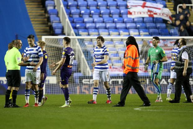 Reading Chronicle: The Reading players dejectedly walk off the pitch after Derby score twice late. Image by: JasonPIX