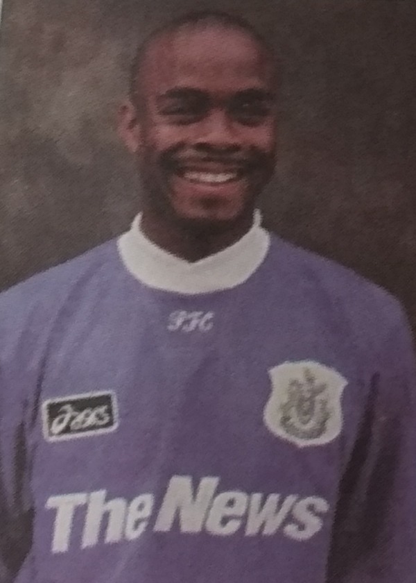 Fitzroy Simpson nearly joined Reading in Januaru 2001 
