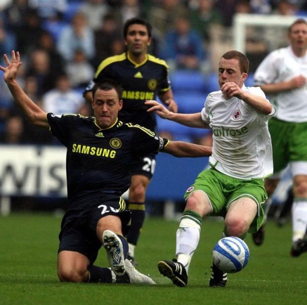 Reading Chronicle: Scott Davies in action for Reading against Chelsea.