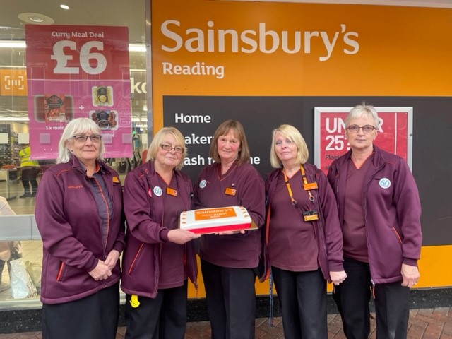 Reading store celebrates 60th anniversary with longest standing staff - Vimarsana News