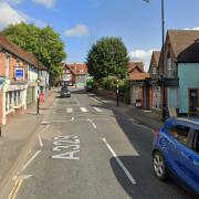 Heavy traffic around Pangbourne after person KNOCKED DOWN on High Street