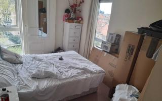 The mum's bedroom at the emergency accommodation in Reading. Credit: UGC