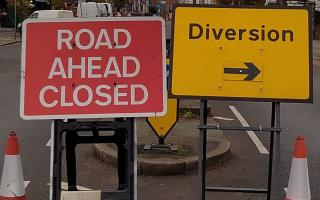 Reading council apologises for traffic disruption due to roadworks by gas company